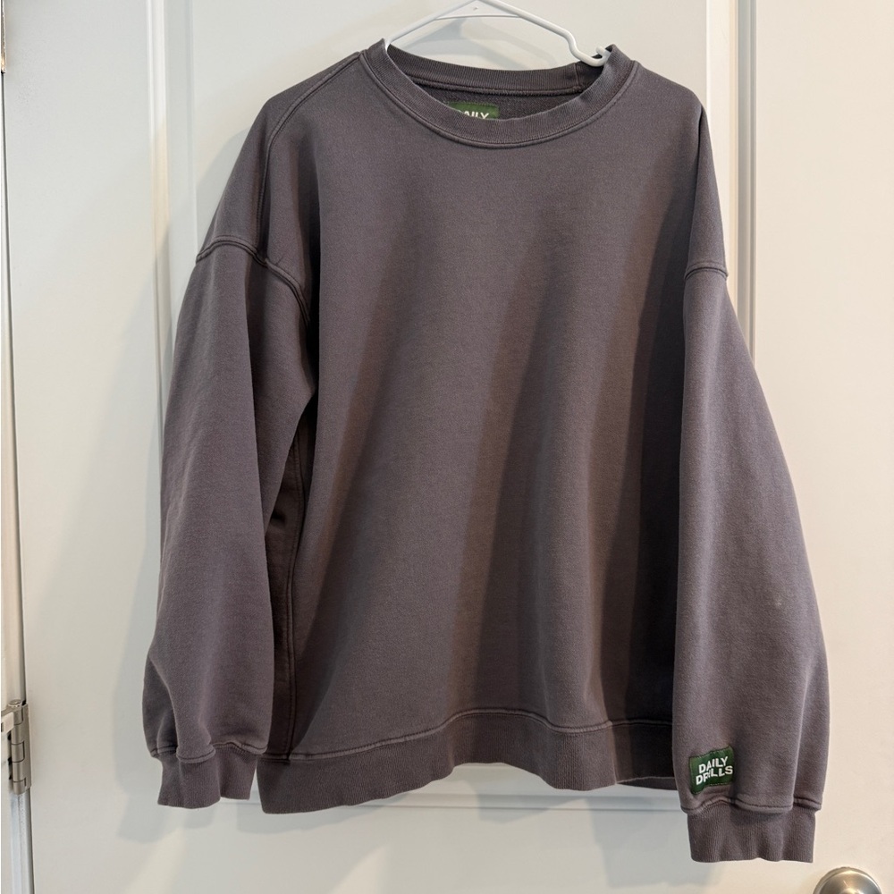 Daily Drills oversized dark gray sweatshirt XS/S - no offers priced to sell